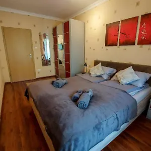 Apartman Harmony - Balcony, Ac, Free Parking, Metro, Self Check-in, Budapest