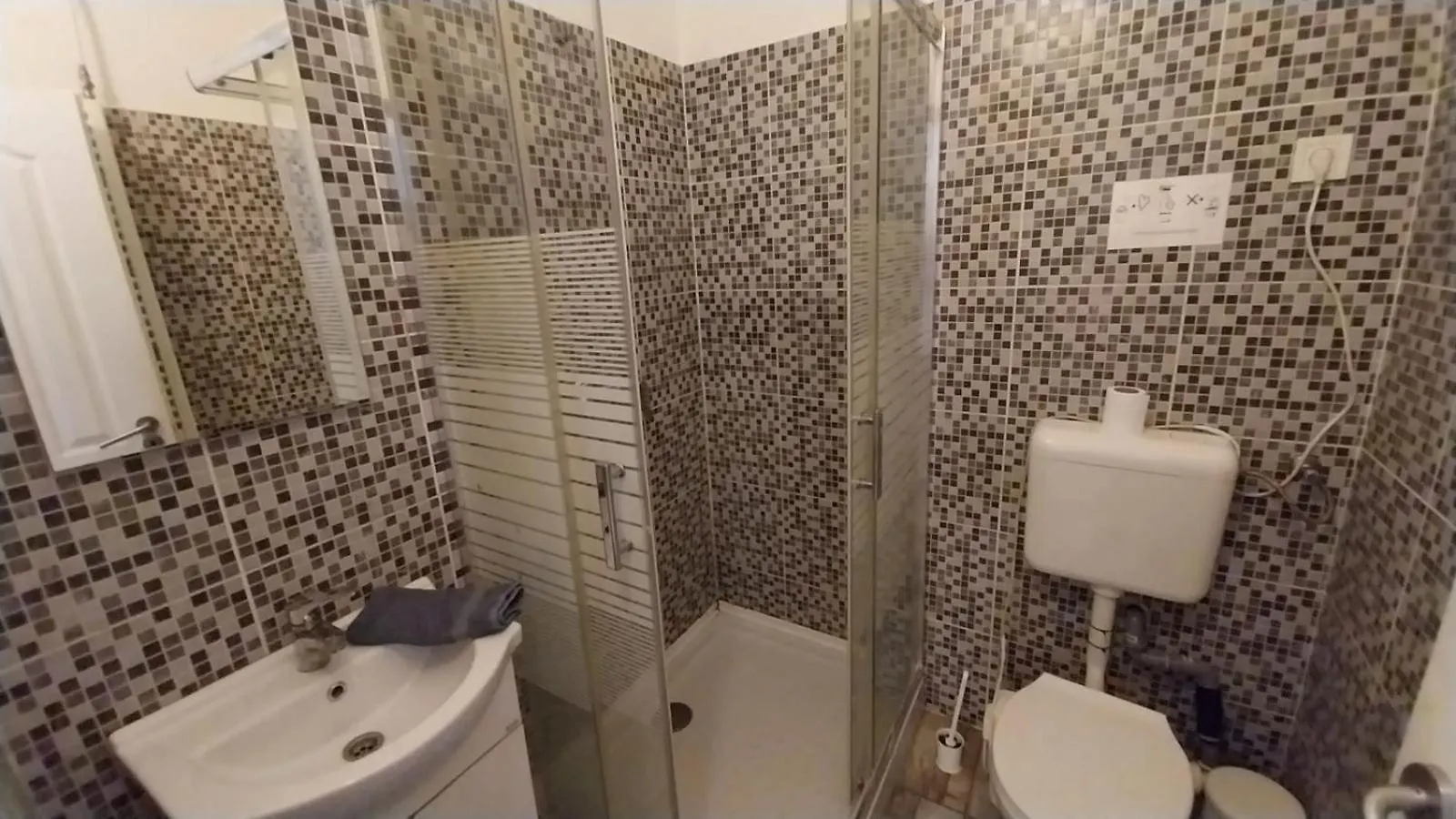 Aradi Rooms With Private Bathroom In The City Centre Budapešť Ubytování v soukromí
