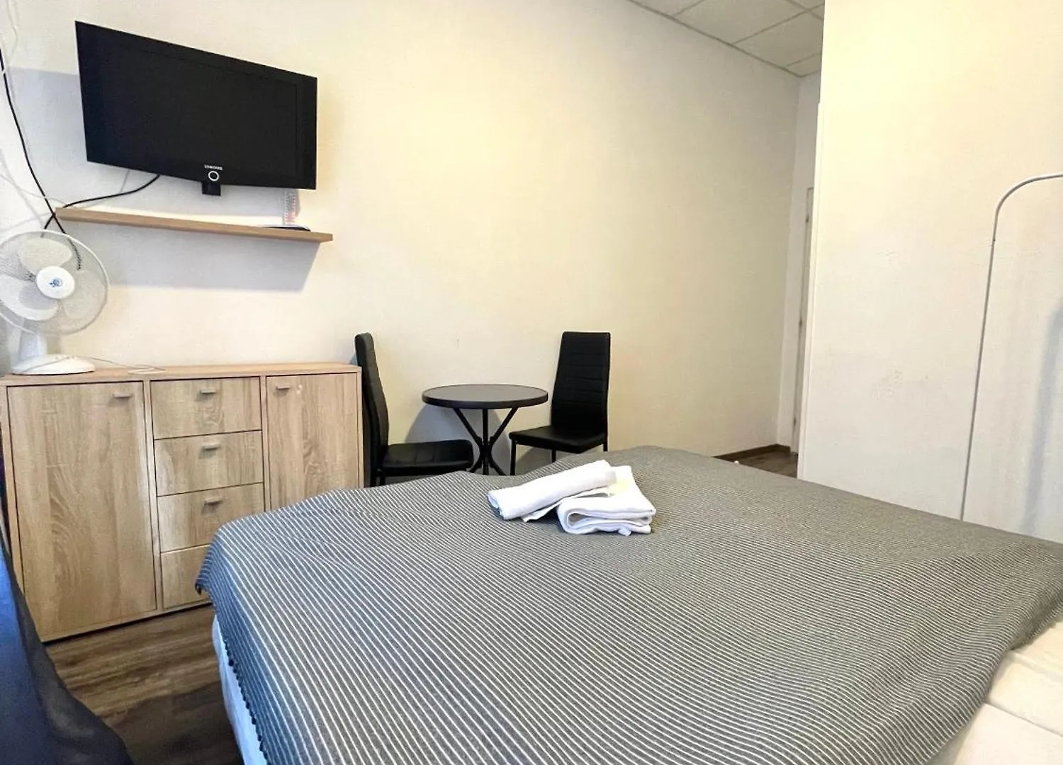 ホームステイ Aradi Rooms With Private Bathroom In The City Centre ブダペスト ハンガリー