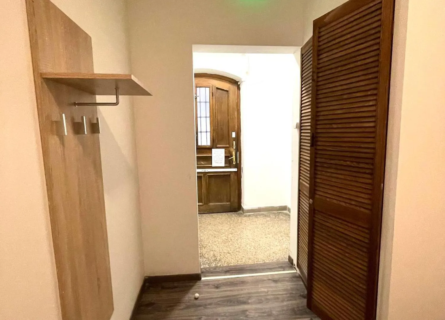 Aradi Rooms With Private Bathroom In The City Centre ブダペスト 0*,
